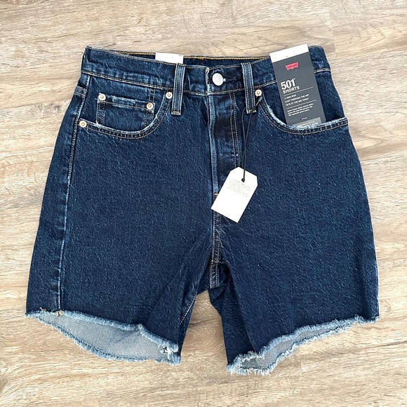NWT Levi's® Premium 501® Original High Rise Dark Wash Distressed Jean Shorts - Picture 2 of 7